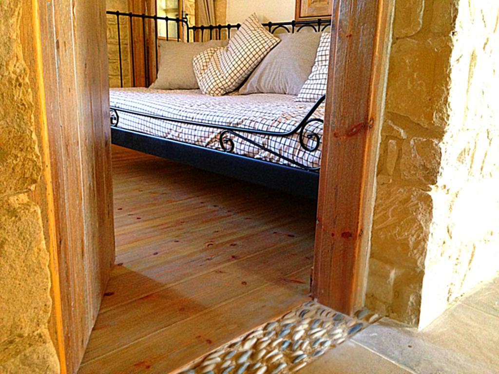 Lofou Traditional Stone House المظهر الخارجي الصورة